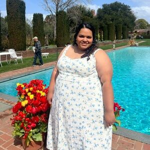 Meet your Posher, Gabriela